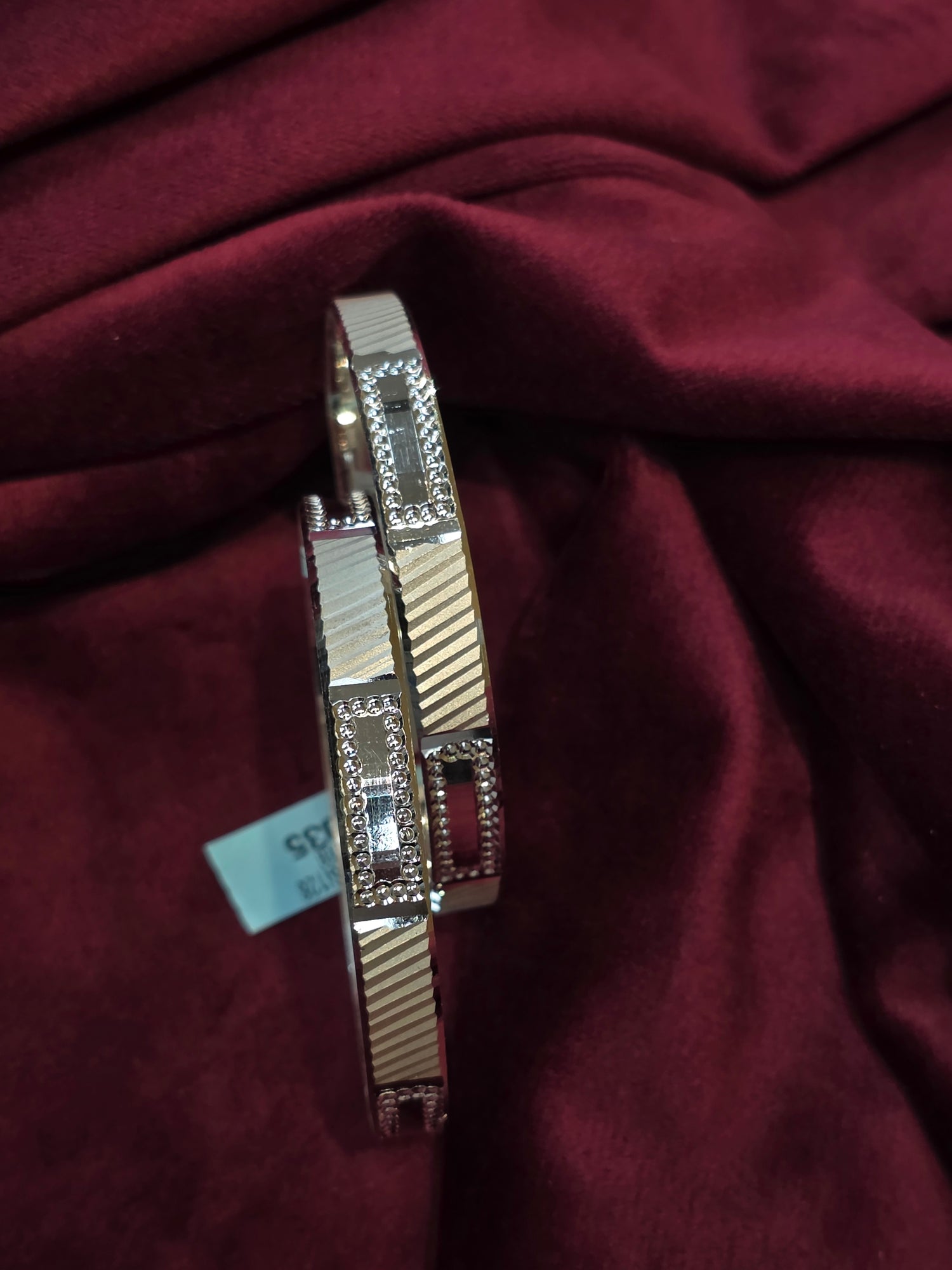 SILVER BANGLES 2.4IN LB035