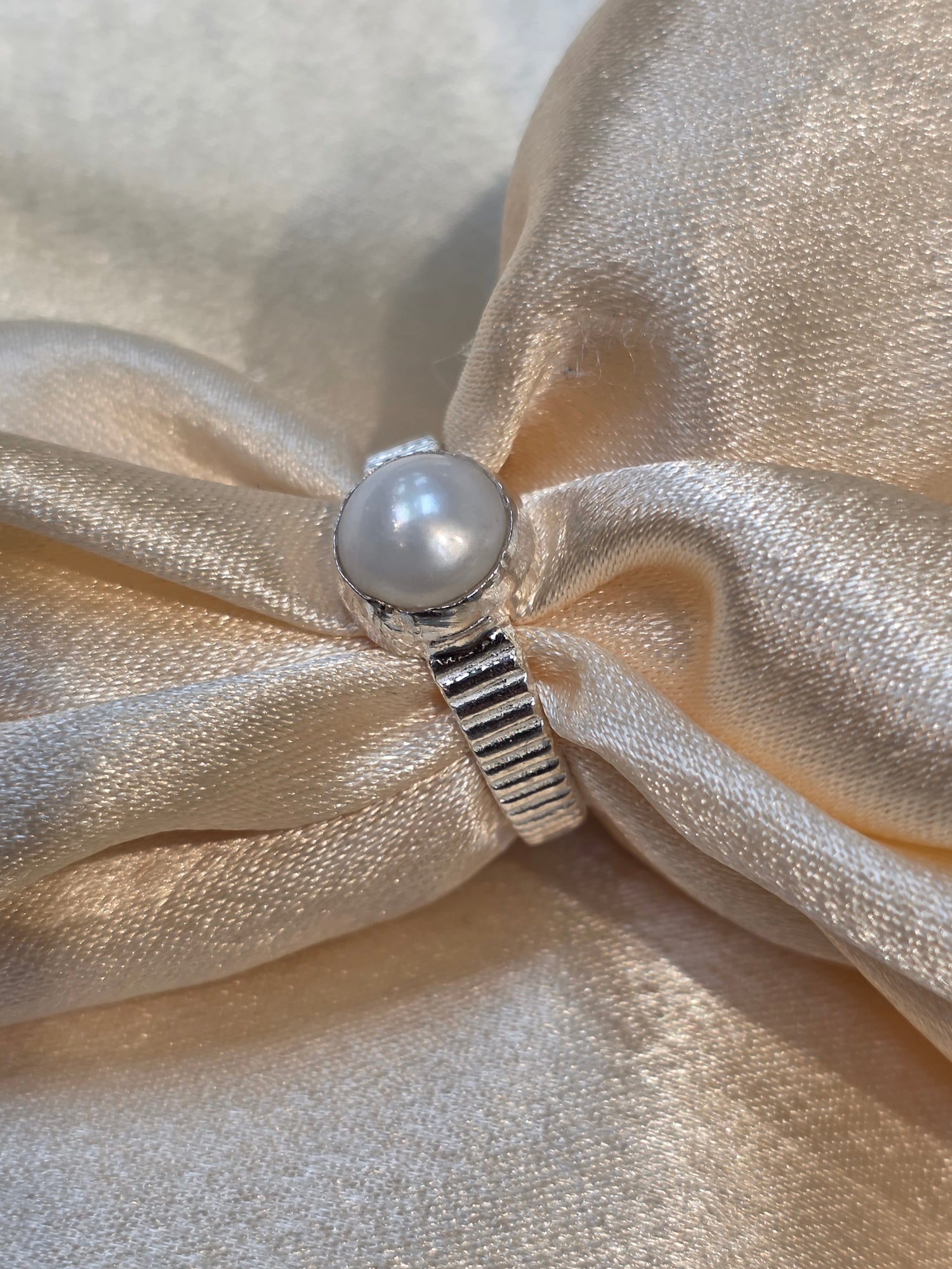 PEARL RING SIZE 9 GR931
