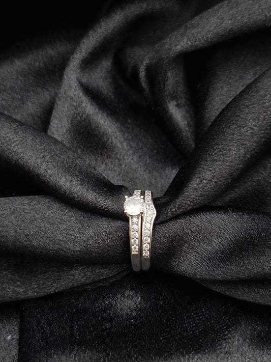 SILVER RING SIZE 7 GR300