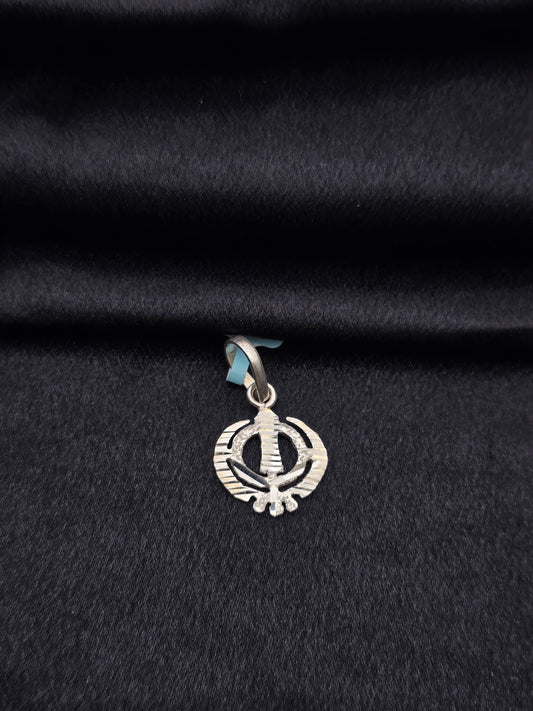 SILVER RELIGIOUS PENDANT SP177