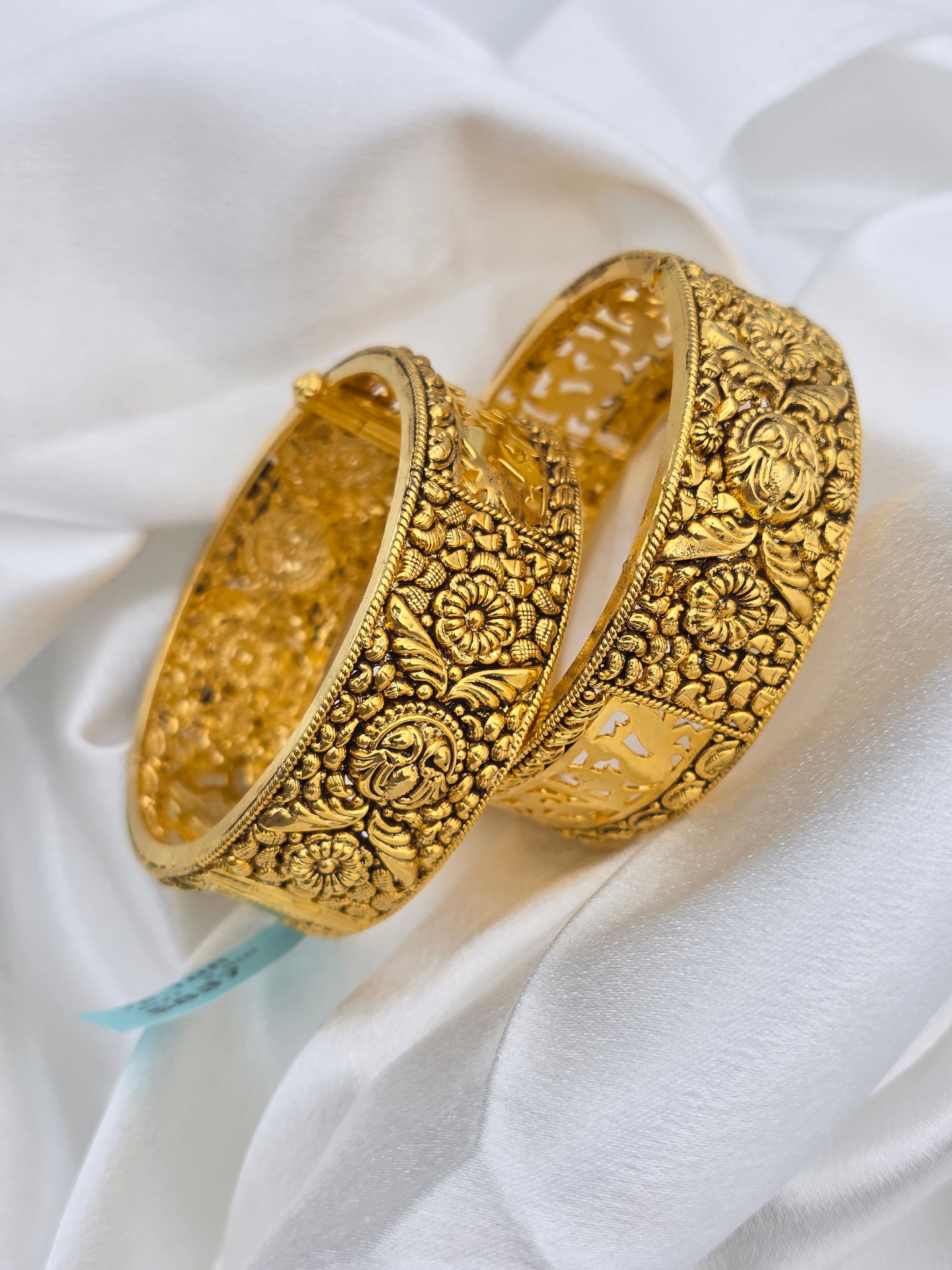 GOLD PLATED BANGLES GPI137