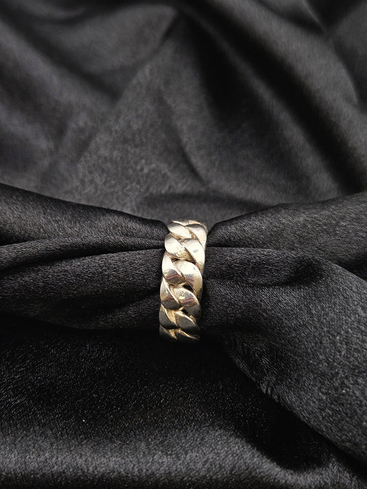 BOYS SILVER BAND SIZE 10 BR021