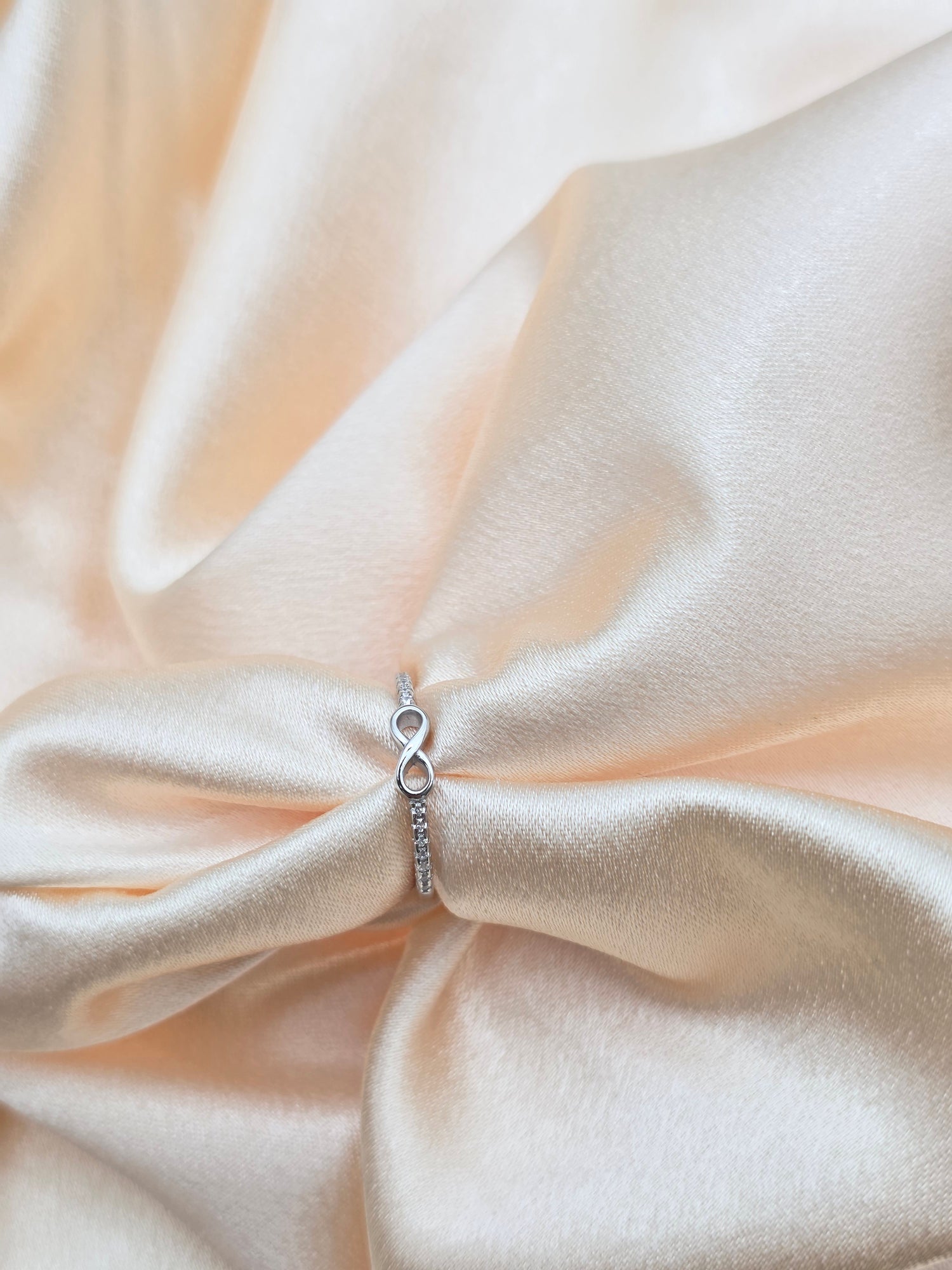 SILVER RING SIZE 6 GR046