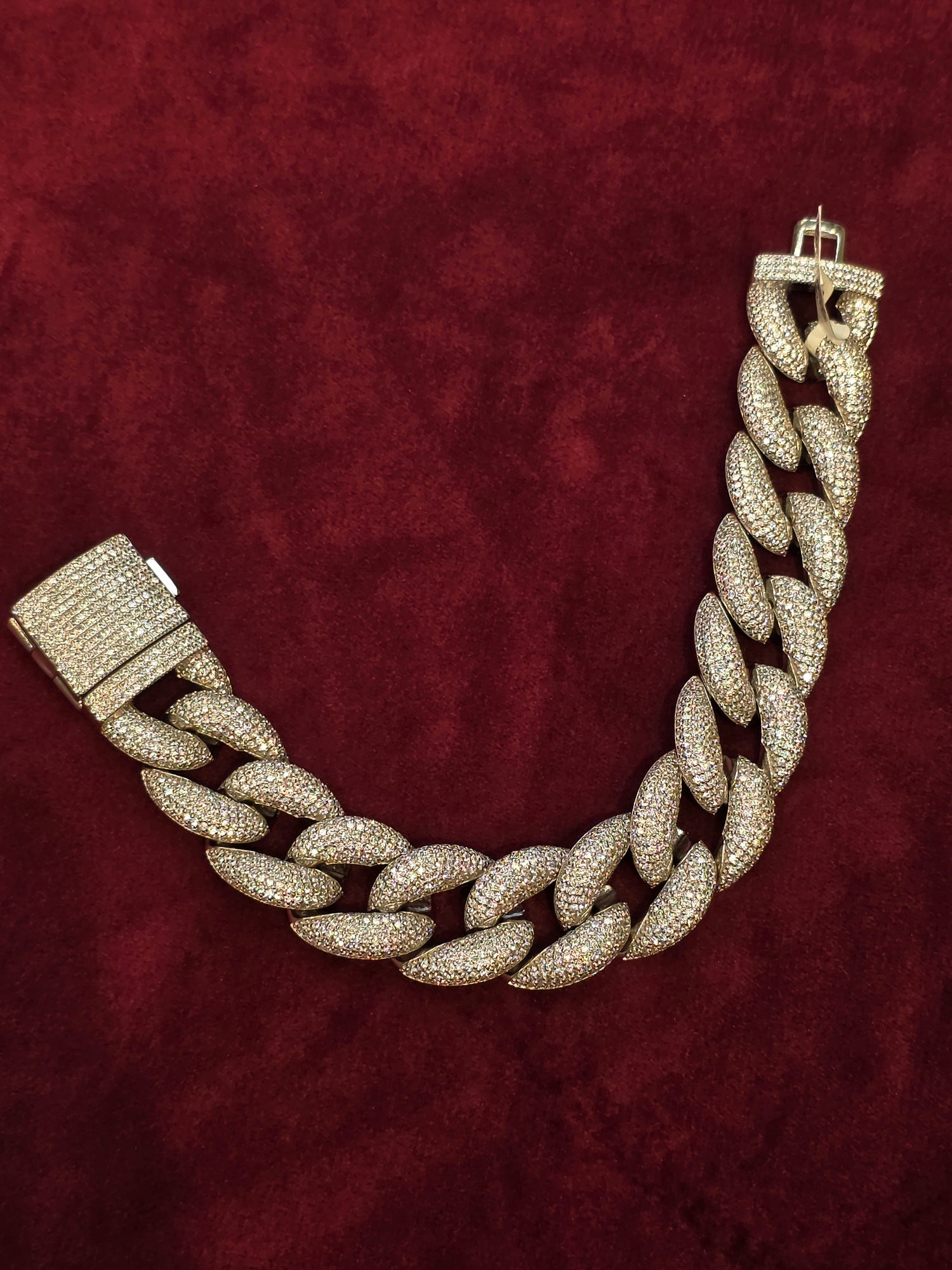 SILVER ICED OUT BRACELET IB026