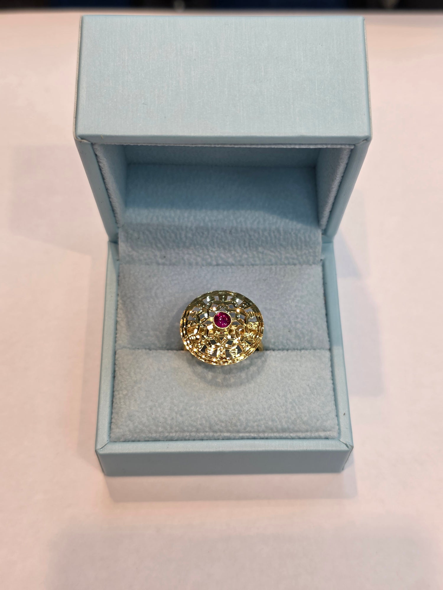 GOLD PLATED RING SIZE 7