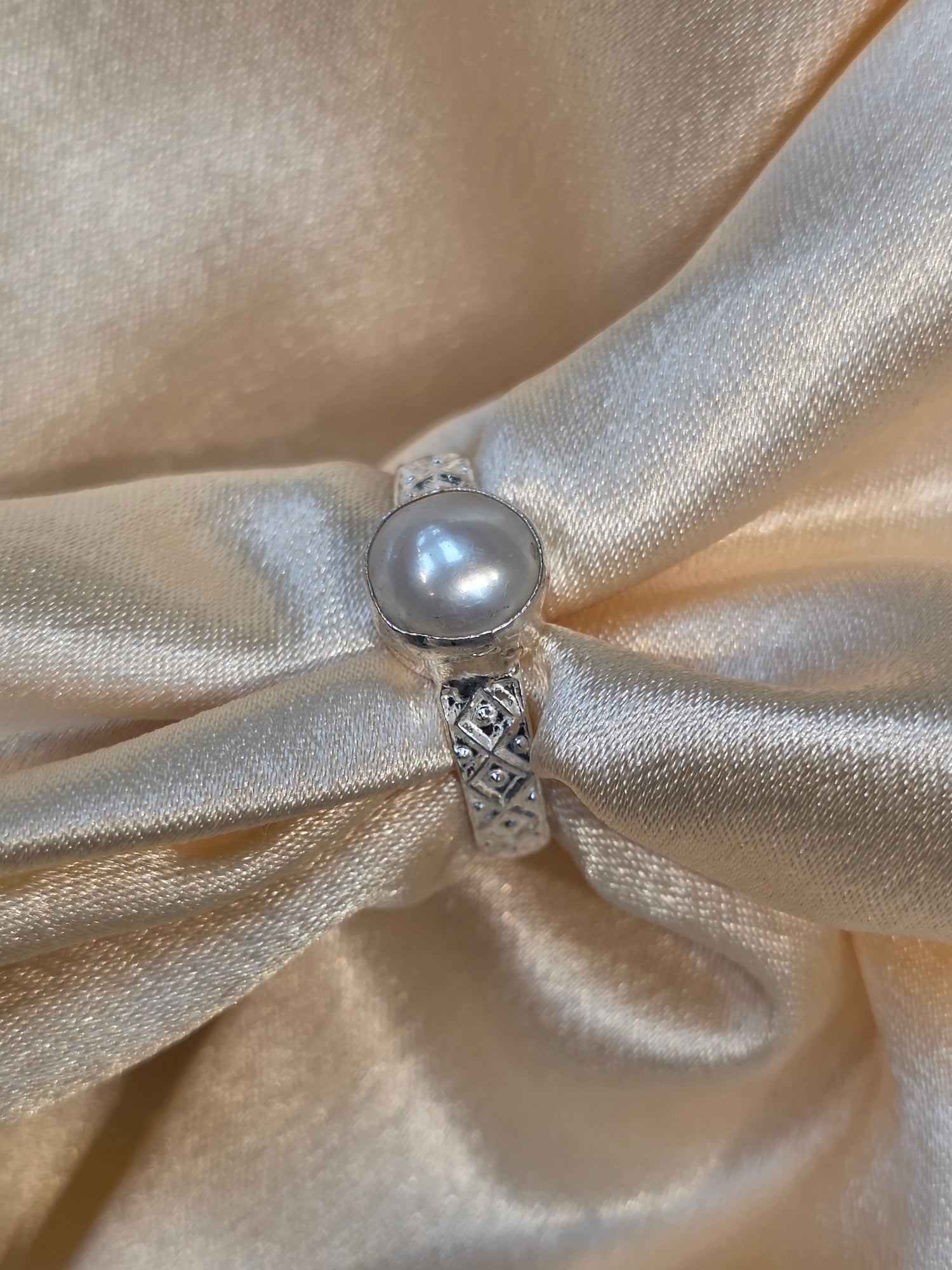 PEARL RING SIZE 11 GR940