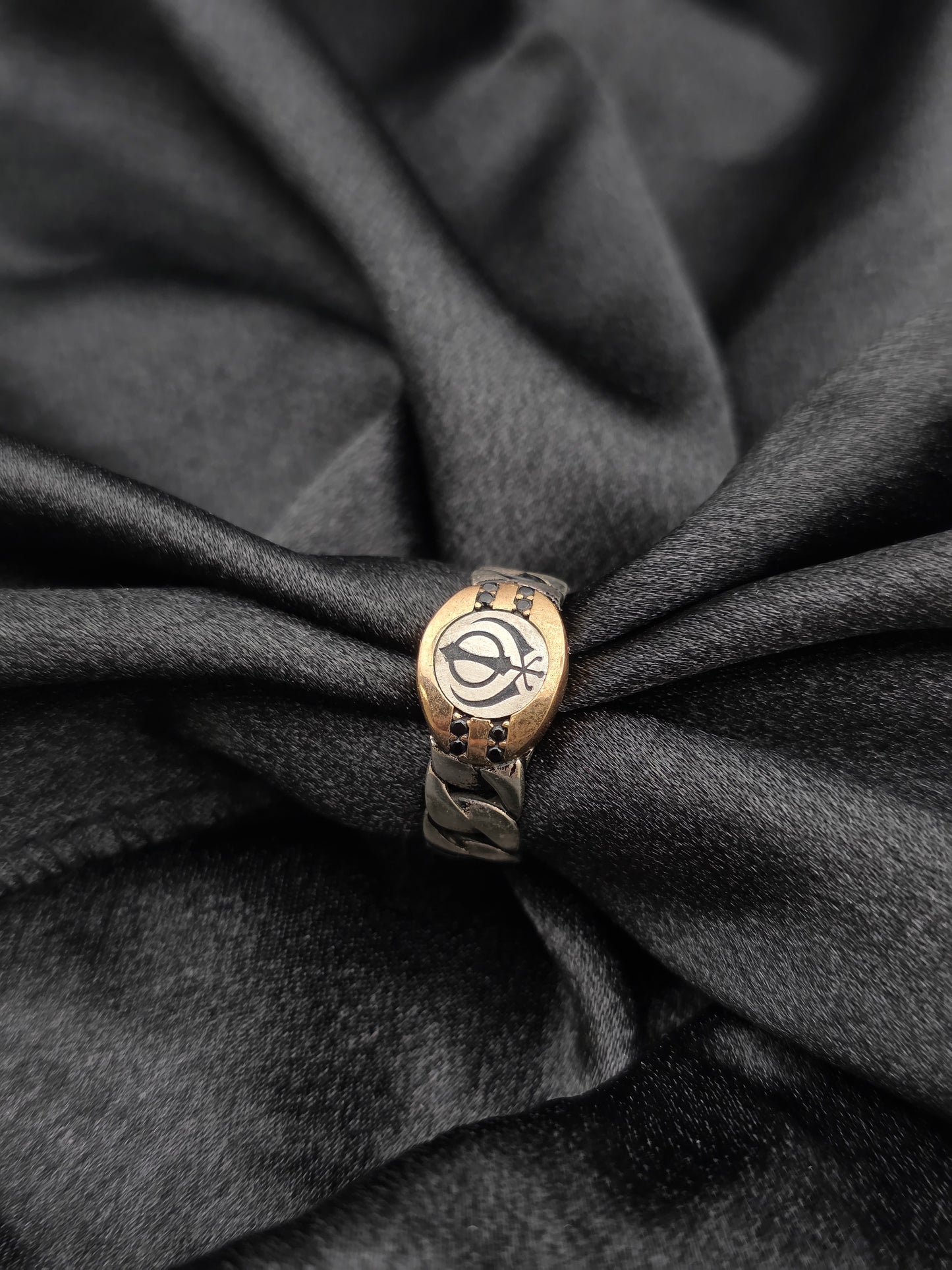 BOYS SILVER RING SIZE 9 BR060