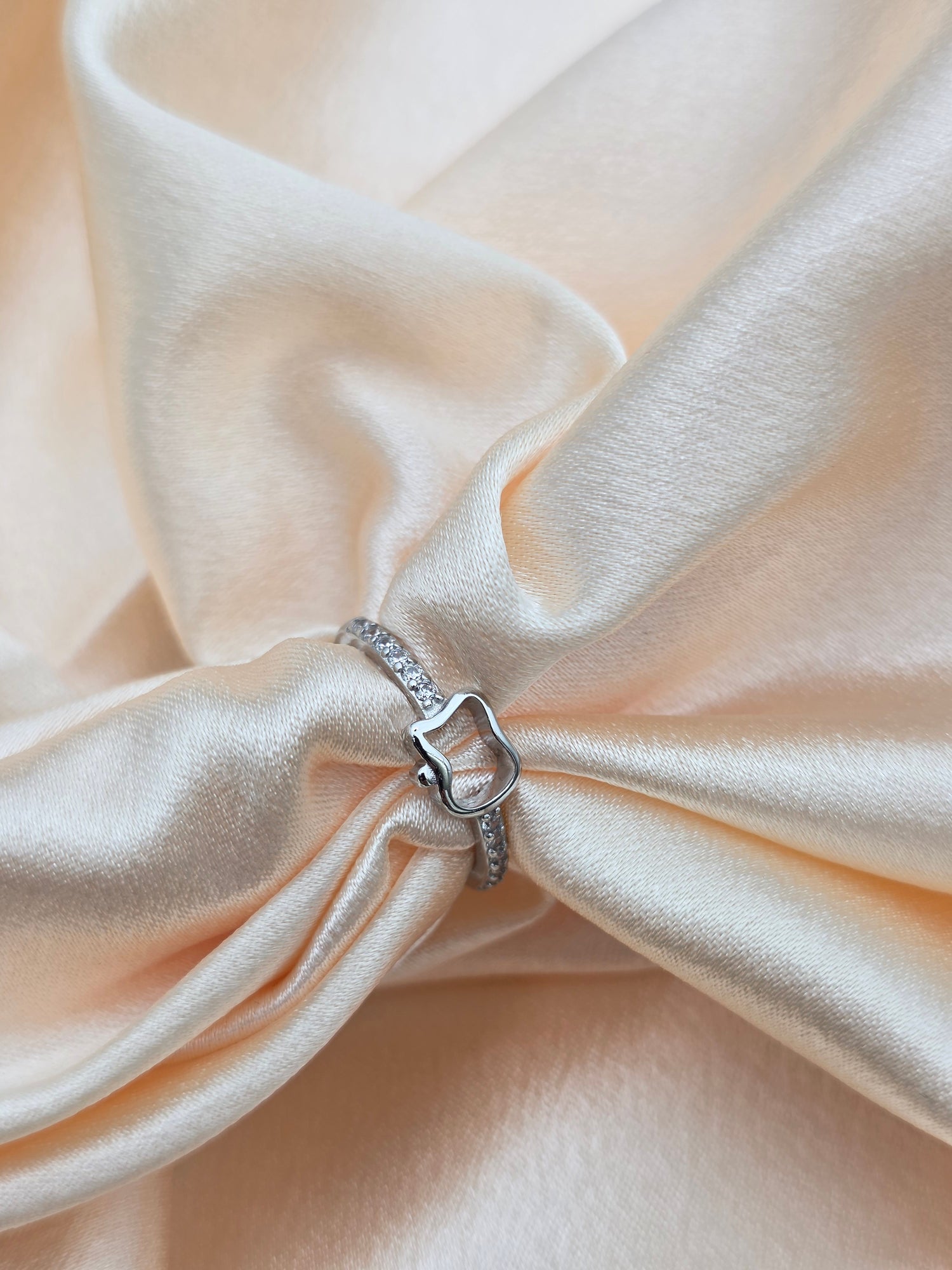 SILVER RING SIZE 7 GR109