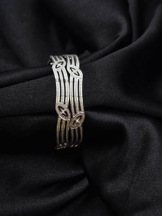 PURE SILVER BANGLES SIZE 2.3 LB033