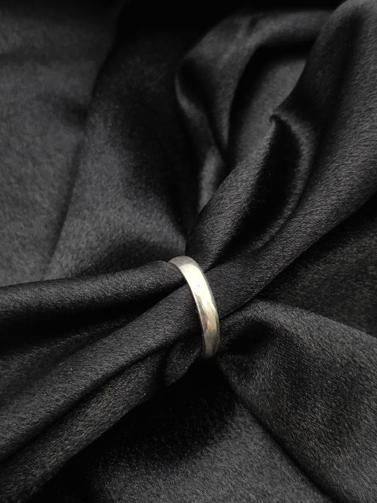 SILVER BAND SIZE 8 GR461