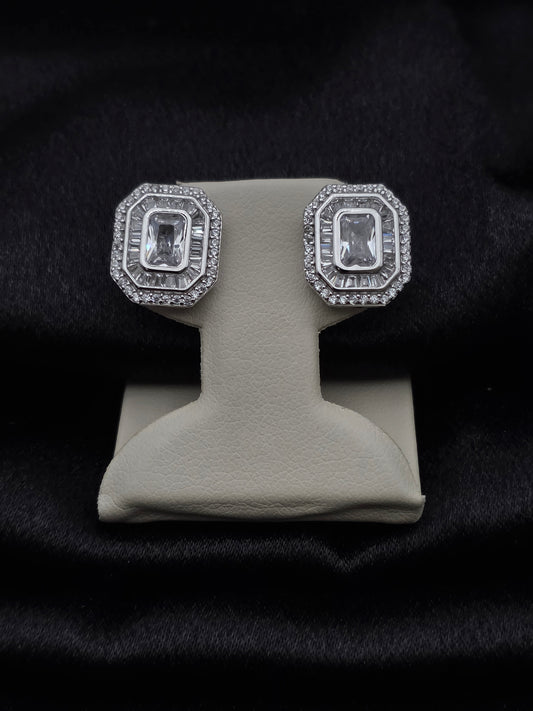 SILVER EAR STUDS GE584