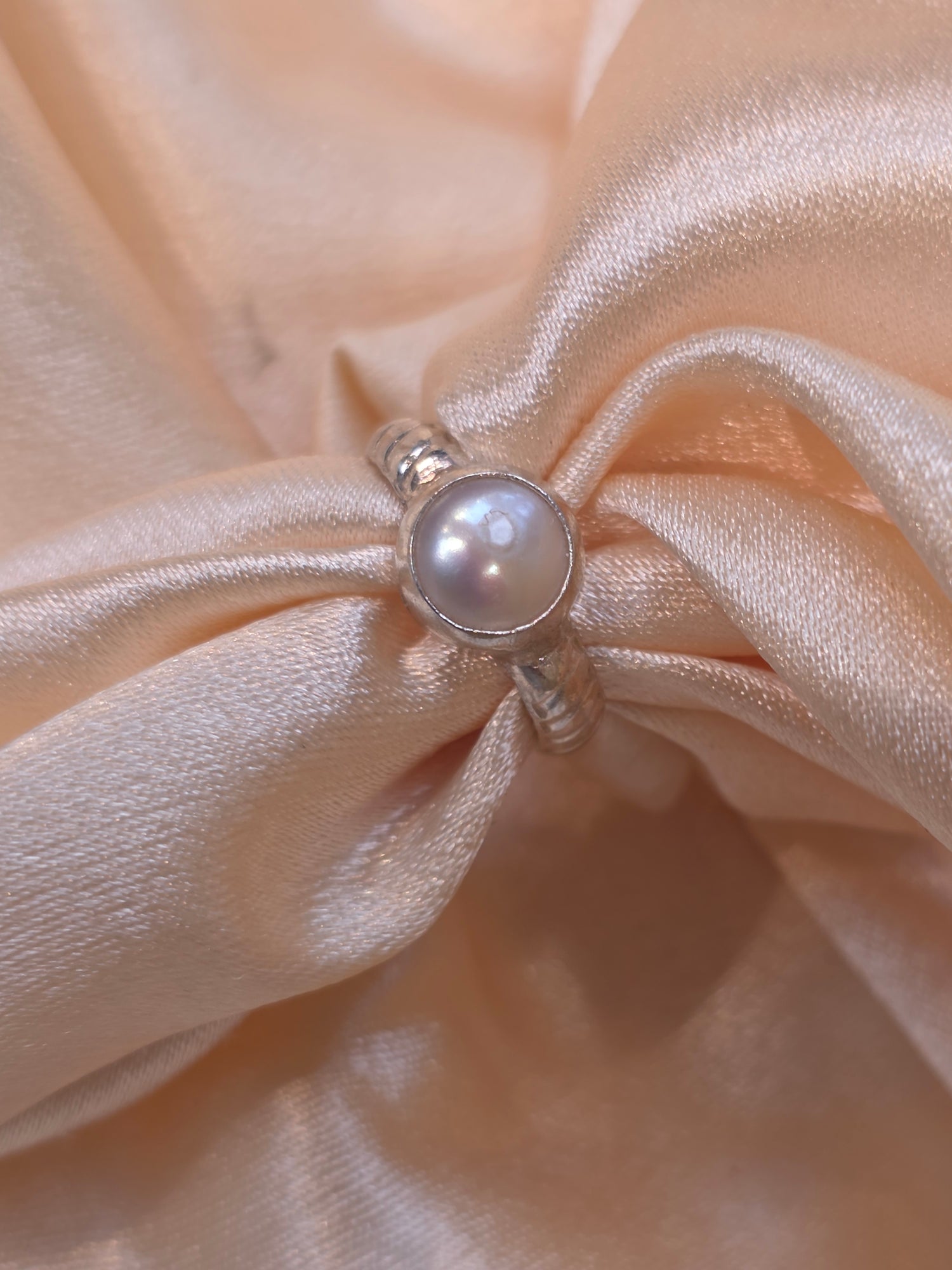PEARL RING SIZE 4 GR279