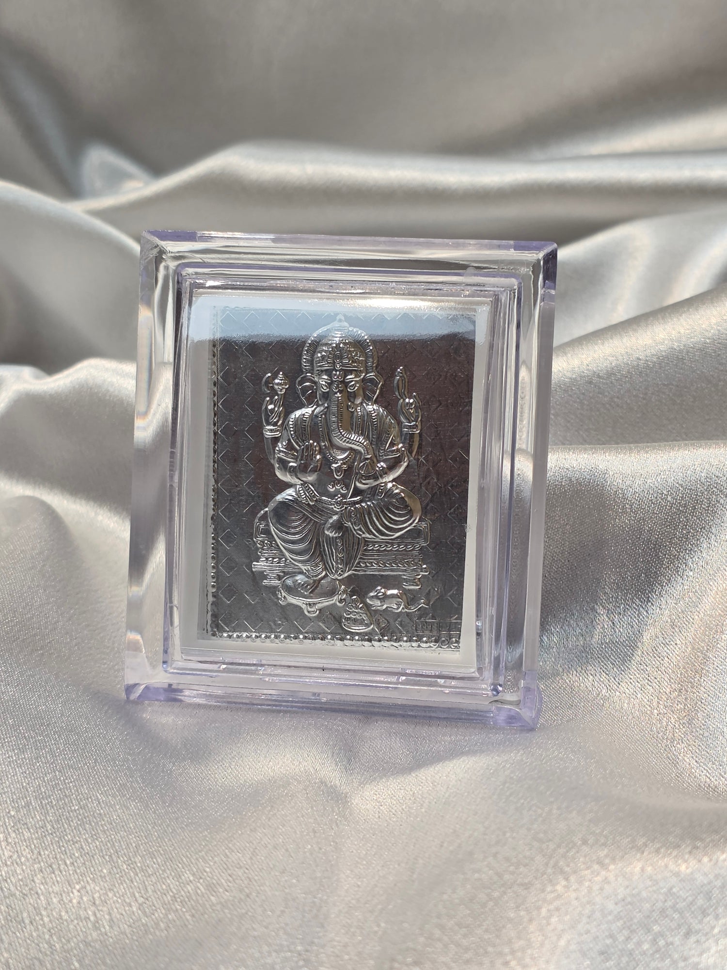 PURE SILVER GANESH JI CAR-FRAME AC329