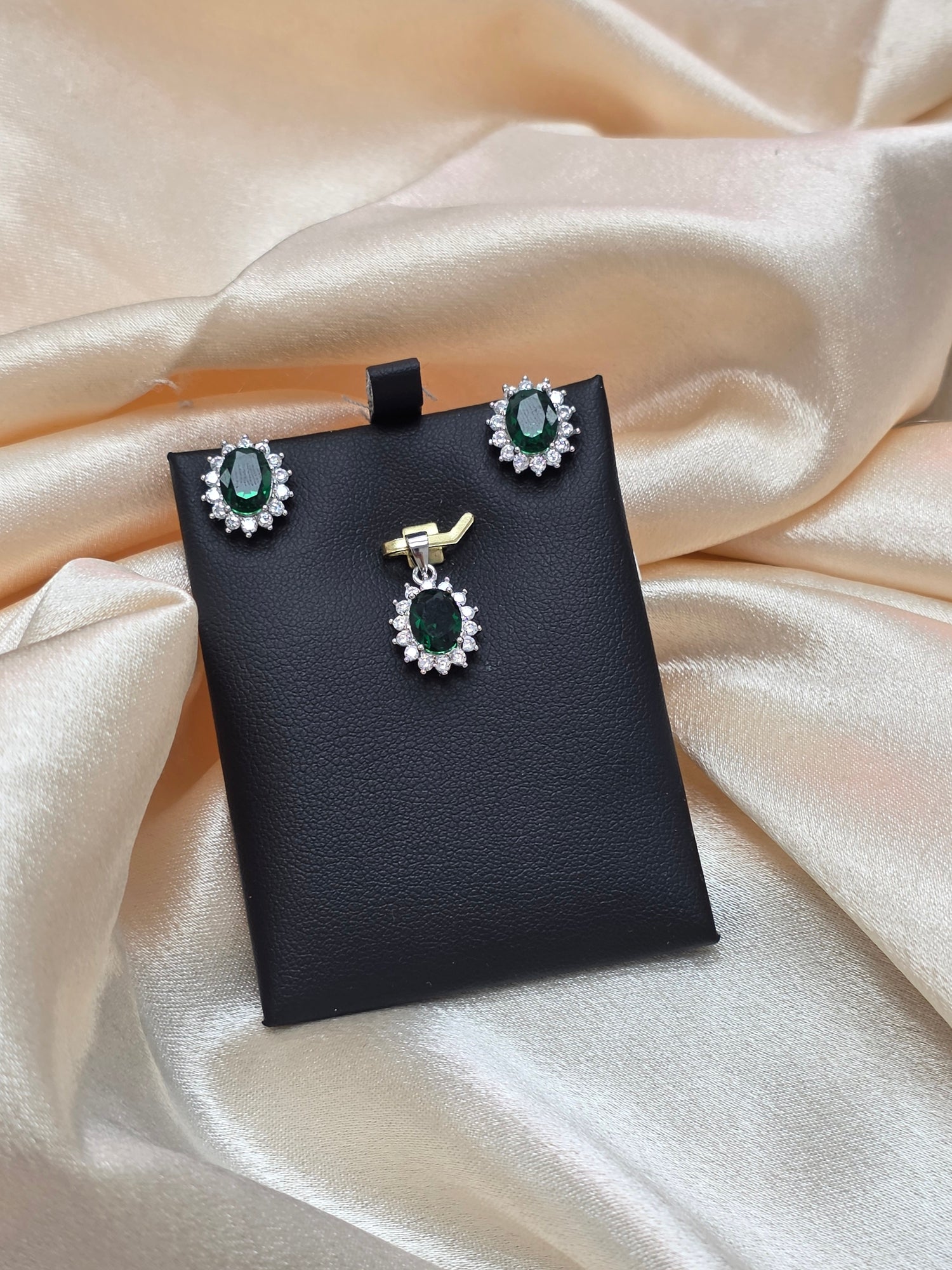 SILVER PENDANT SET PS061