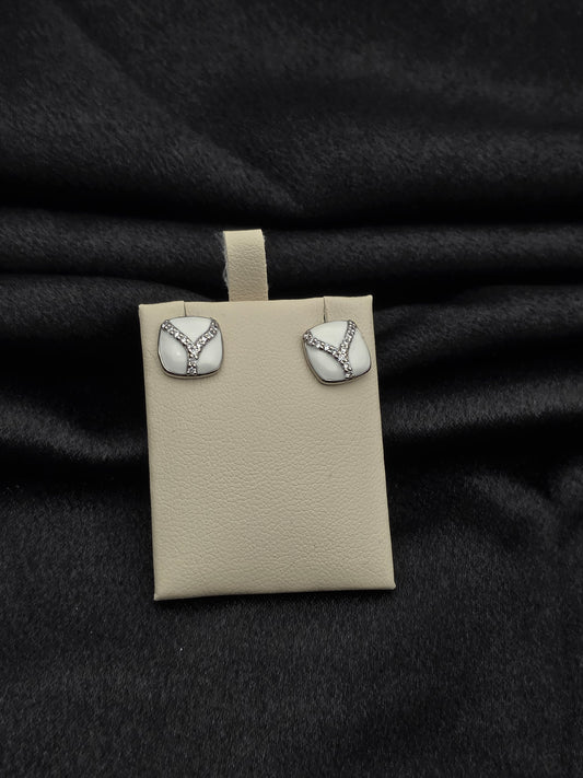 SILVER EAR STUDS GE114