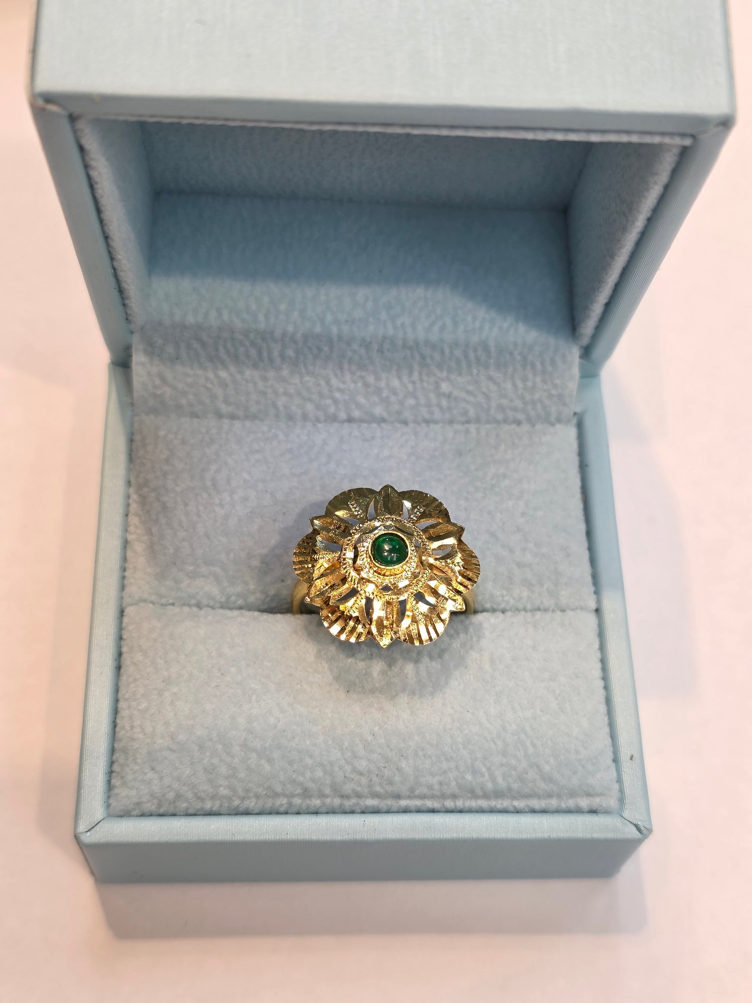 GOLD PLATED RING SIZE 8