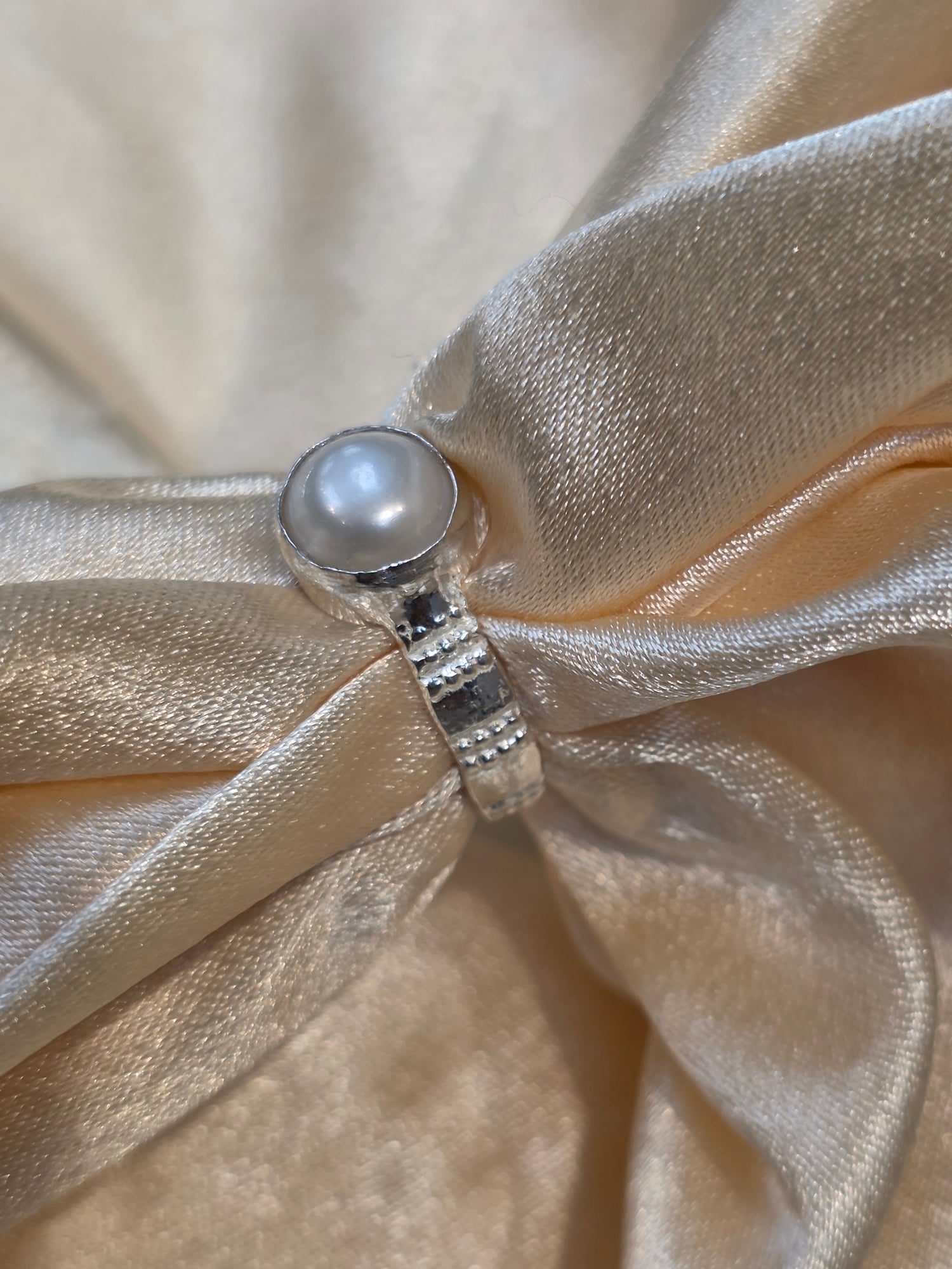 PEARL RING SIZE 7 GR892
