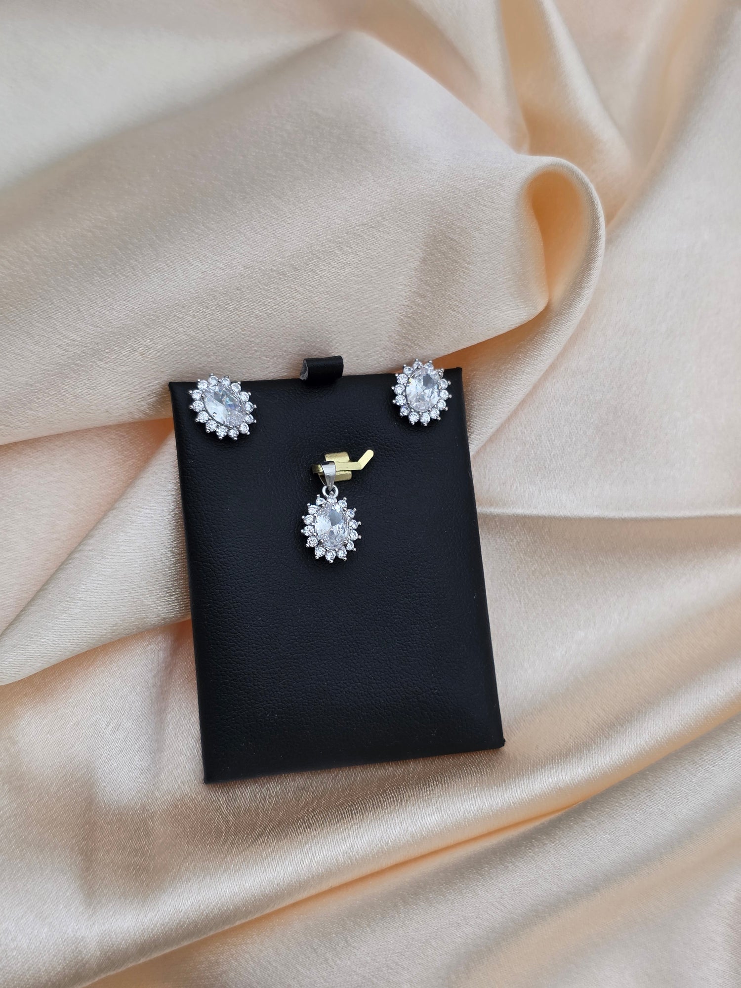 SILVER PENDANT SET PS014