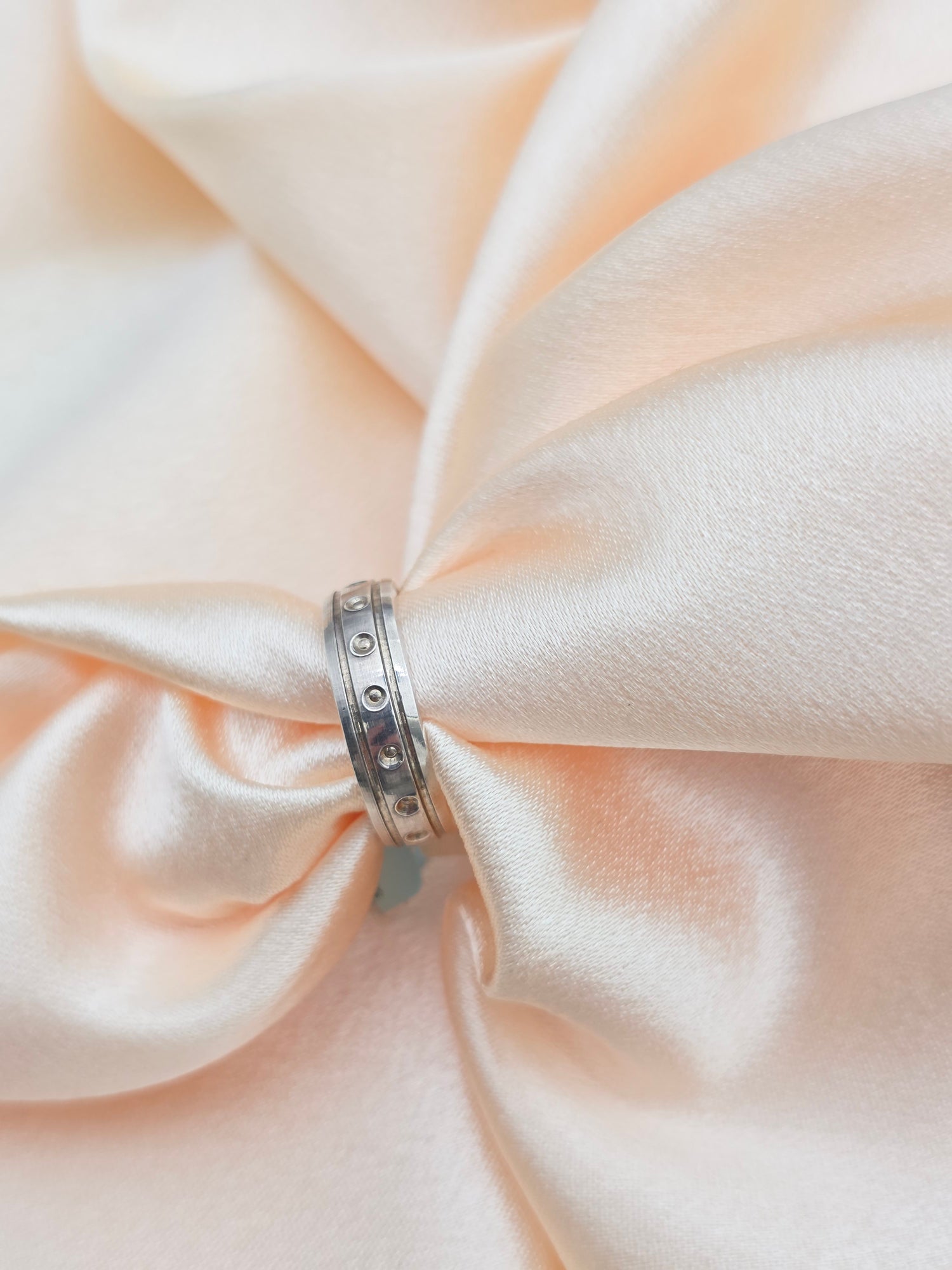 SILVER RING SIZE 7 GR095
