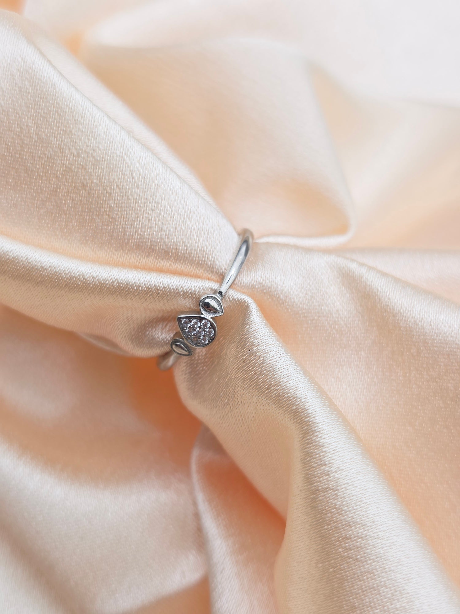 SILVER RING SIZE ADJ GR153