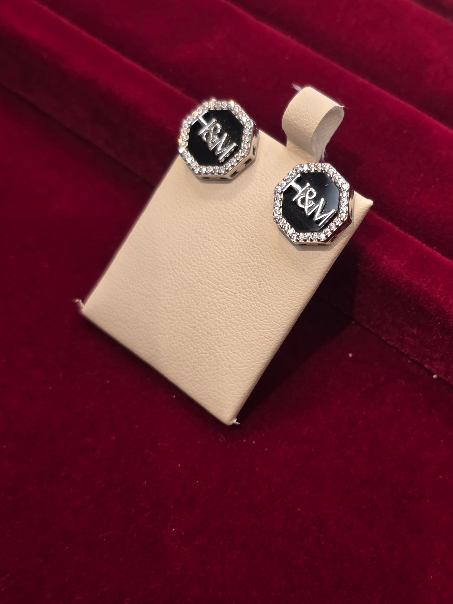 SILVER EARSTUDS GE155