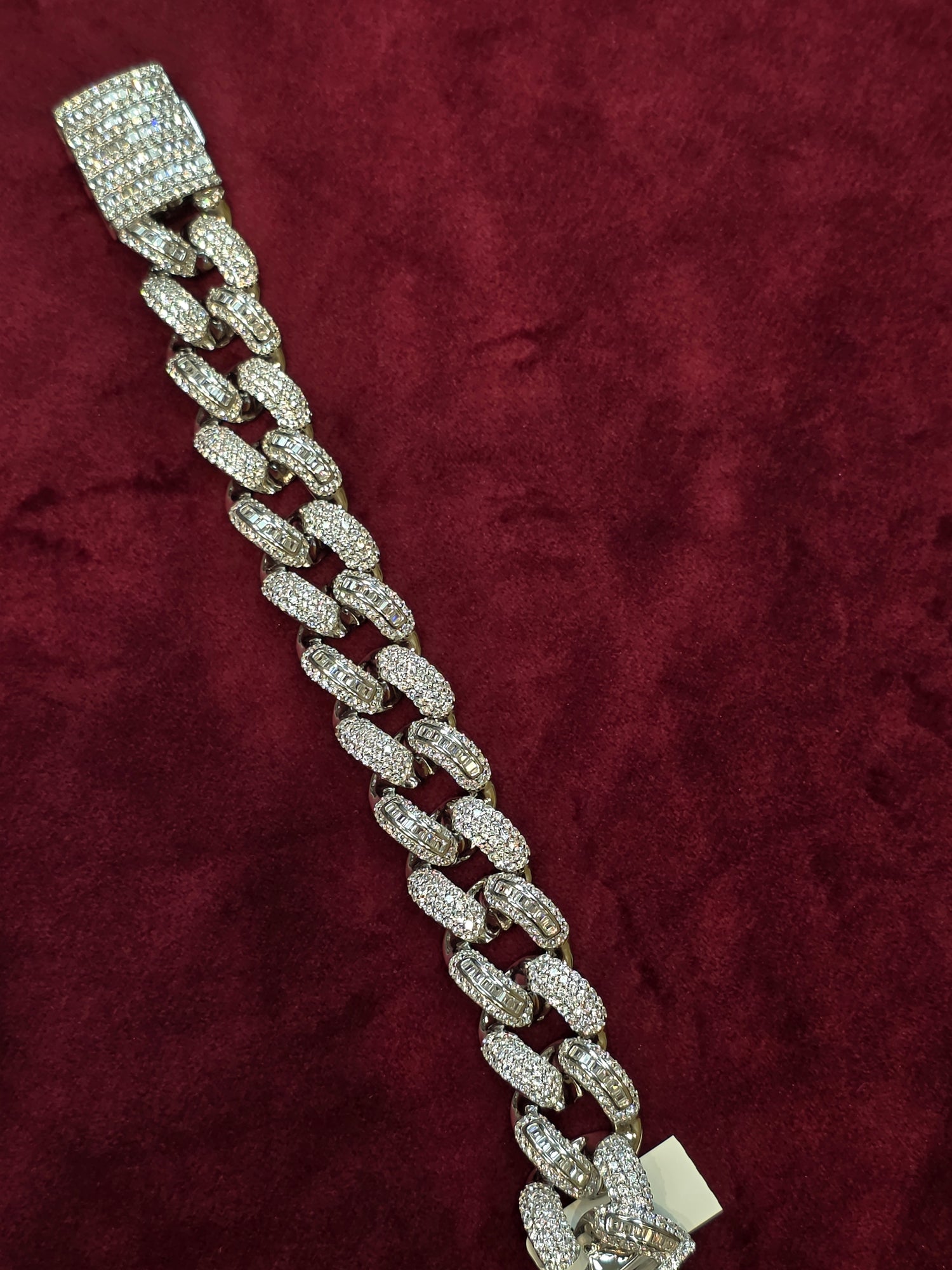 SILVER ICED OUT BRACELET IB027