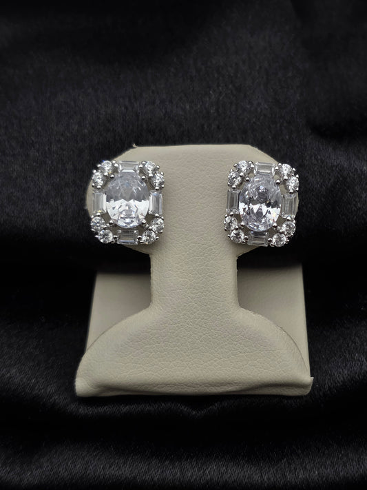 SILVER EAR STUDS GE598