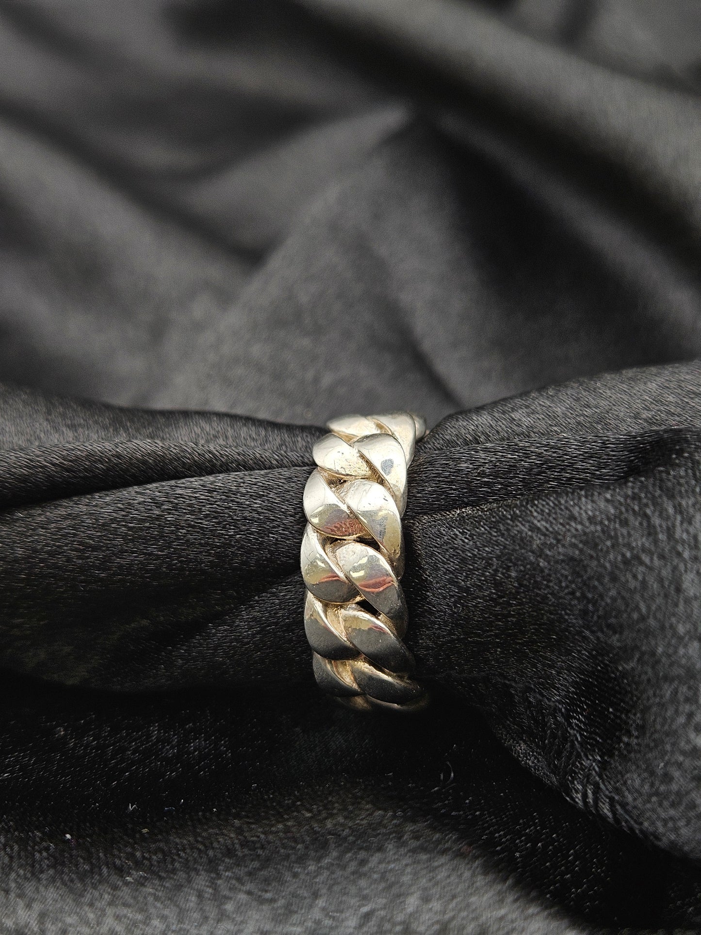 BOYS SILVER RING SIZE 9 BR068