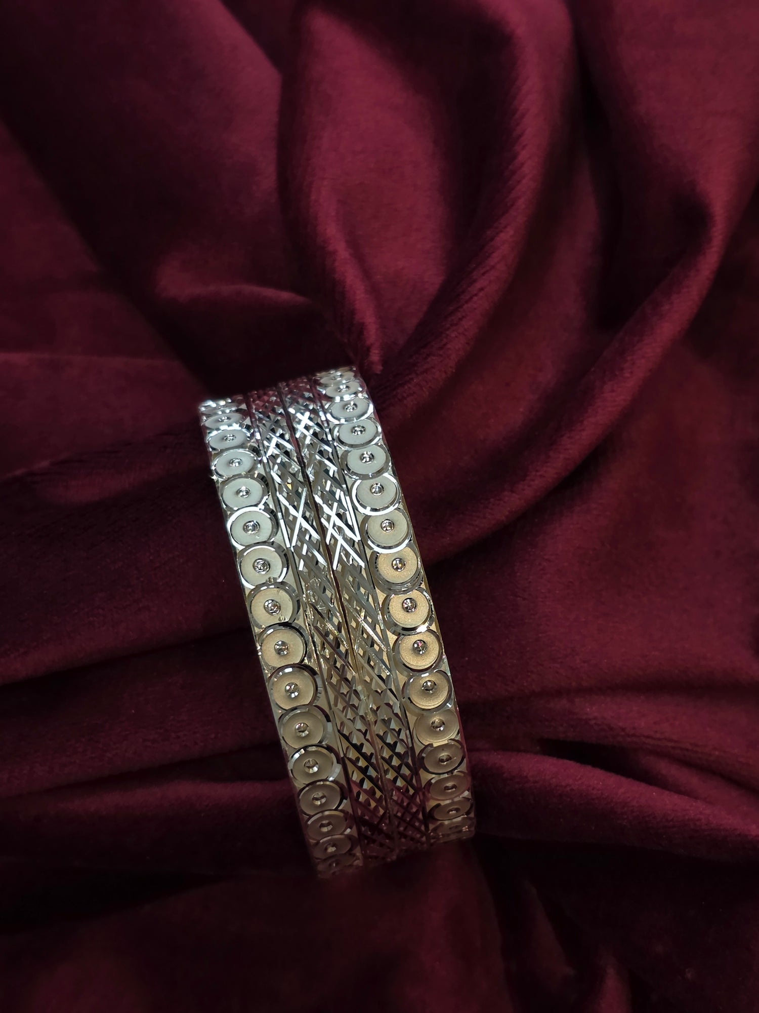 SILVER BANGLES 2.5IN LB013