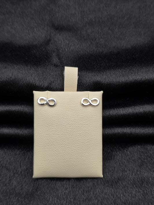 SILVER EAR STUDS GE545