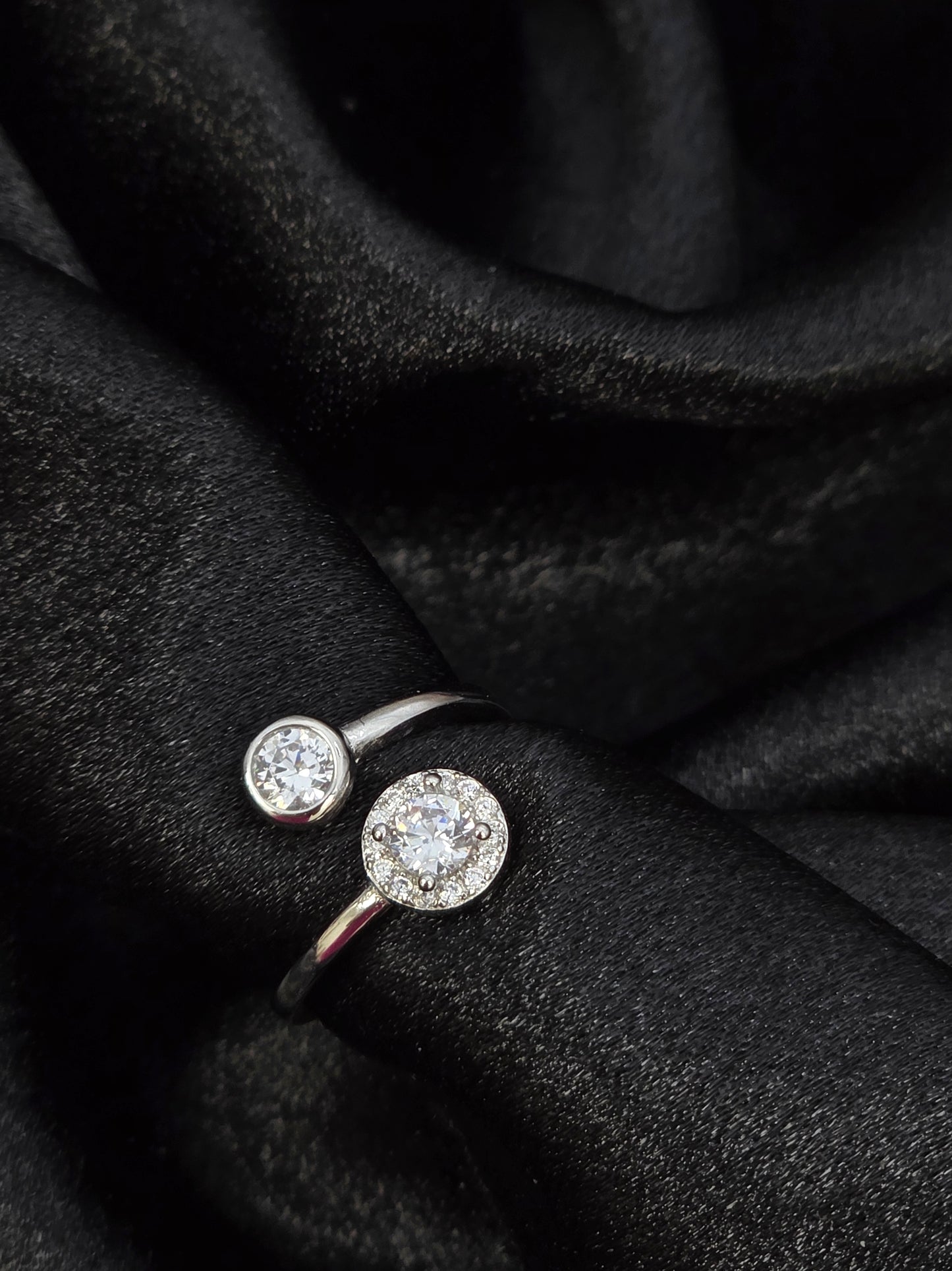 SILVER RING SIZE 6 GR066