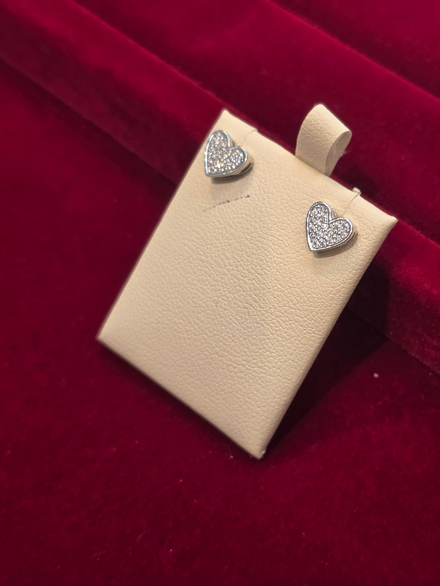 SILVER EARSTUDS GE330