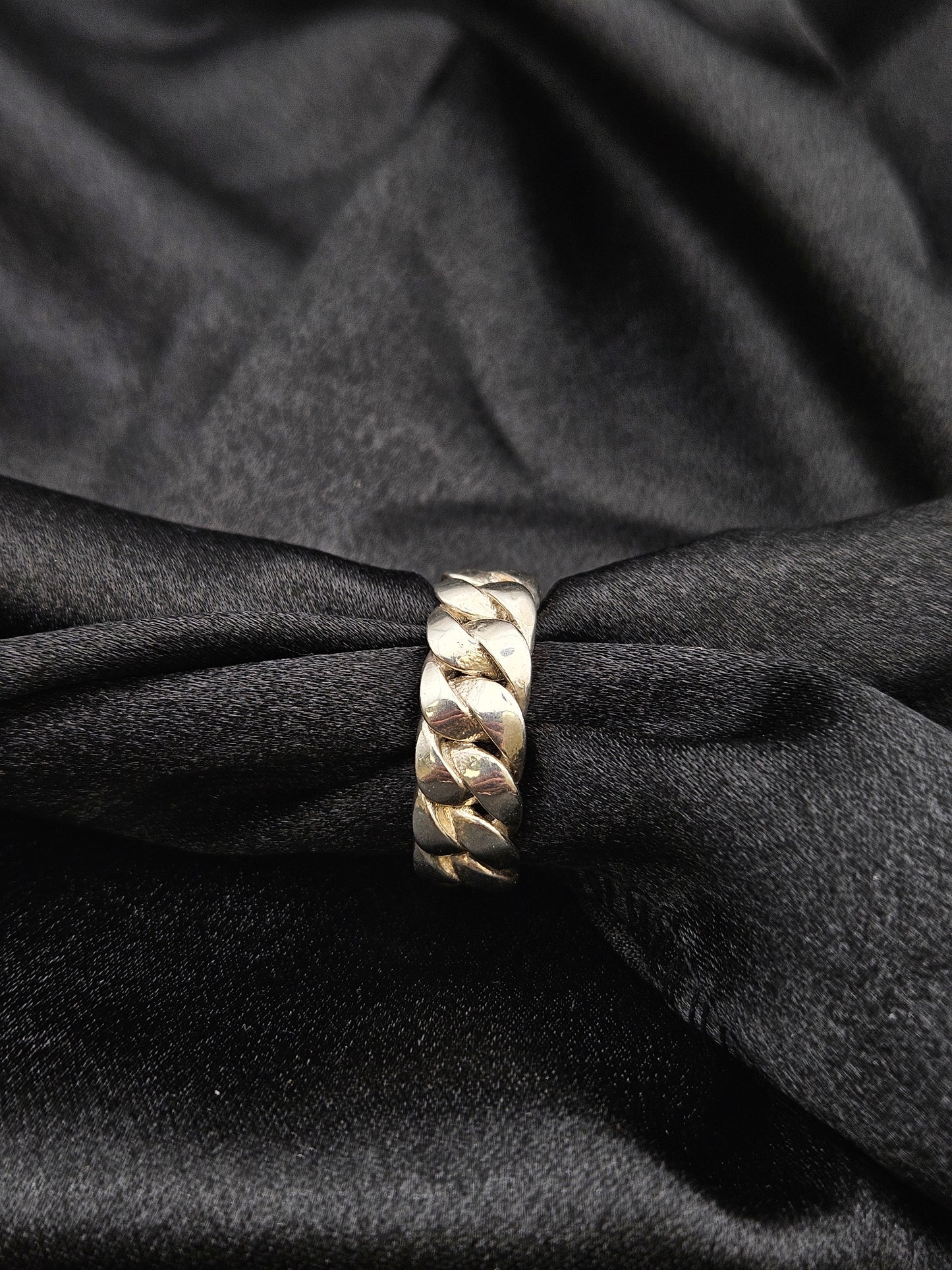 BOYS SILVER RING SIZE 9 BR068