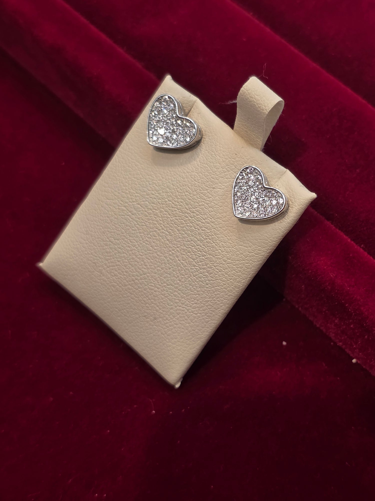SILVER EARSTUDS GE322
