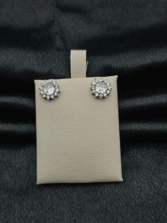 SILVER EAR STUDS GE389